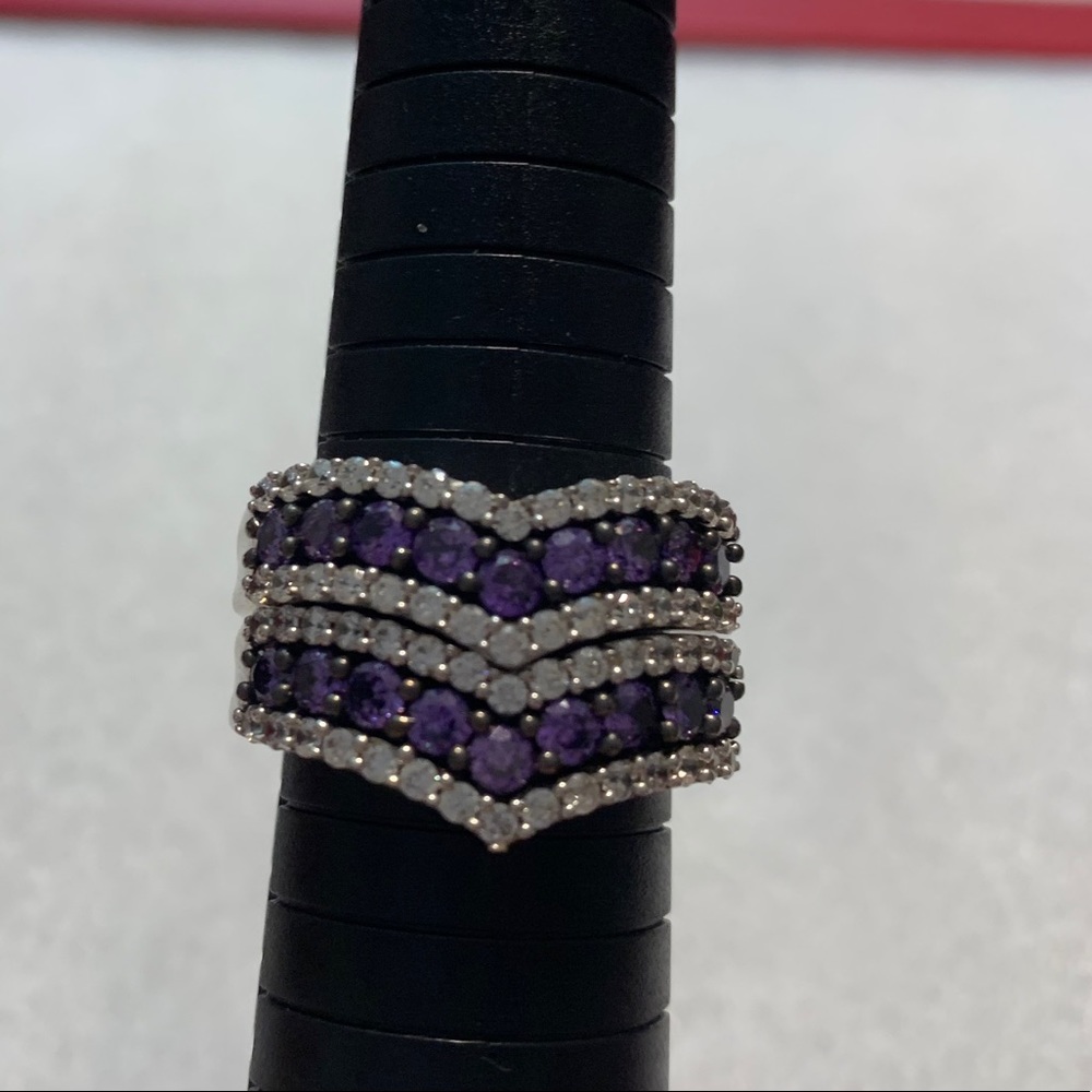 Fashion ring